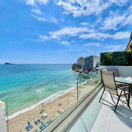 Emalco Seafront Modern شقة