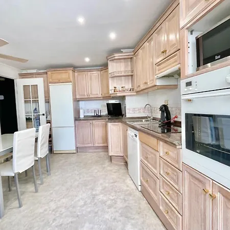 Apartamento Emalco Seafront Modern Benidorm